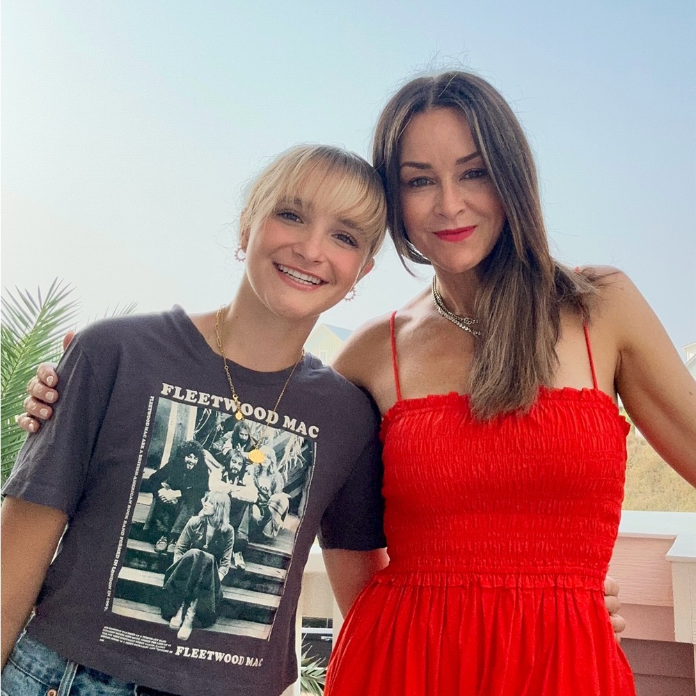 Meet your Posher, Lindsay & Georgia